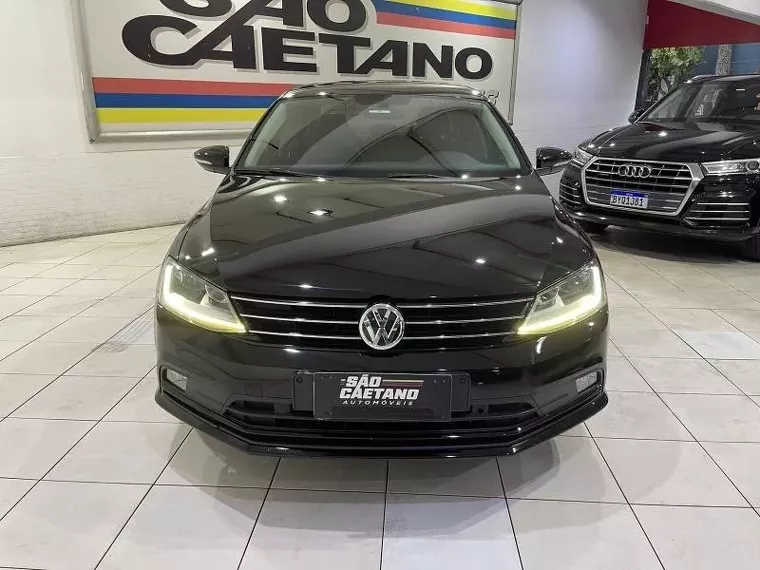 Volkswagen Jetta Preto 8