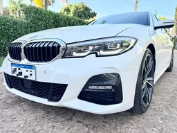 BMW 320i