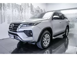 Hilux SW4