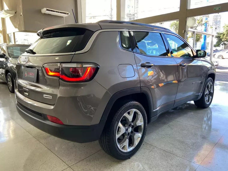 Jeep Compass Cinza 8