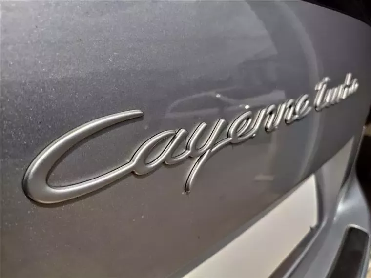 Porsche Cayenne Prata 12