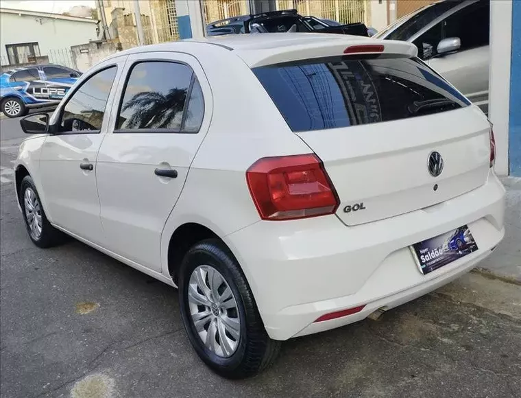 Volkswagen Gol Prata 5