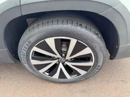 Volkswagen Taos