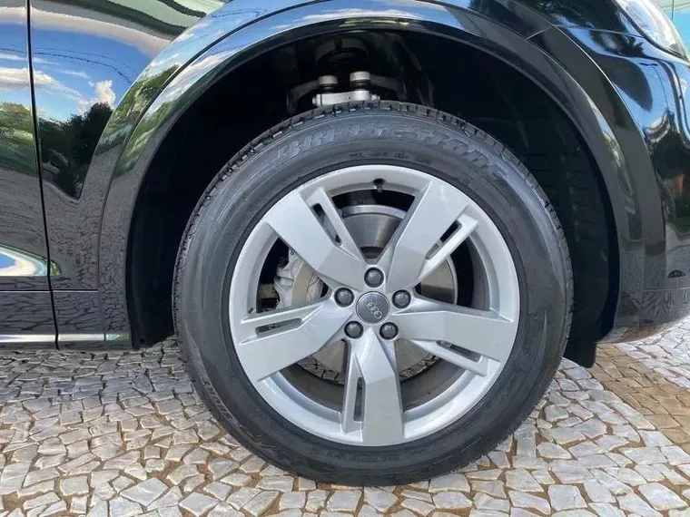 Audi Q5 Preto 13