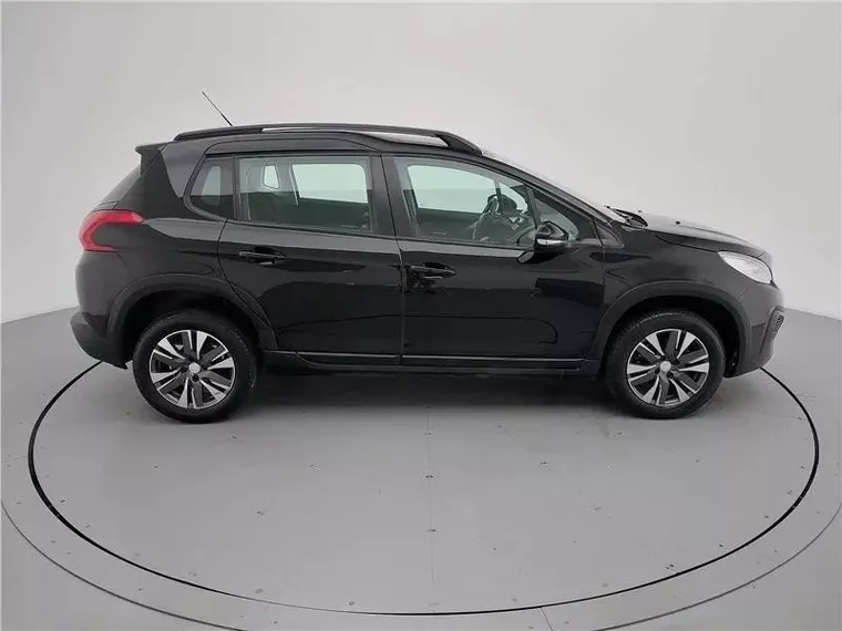 Peugeot 2008 Preto 6