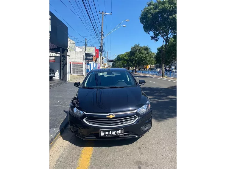 Chevrolet Onix Preto 1