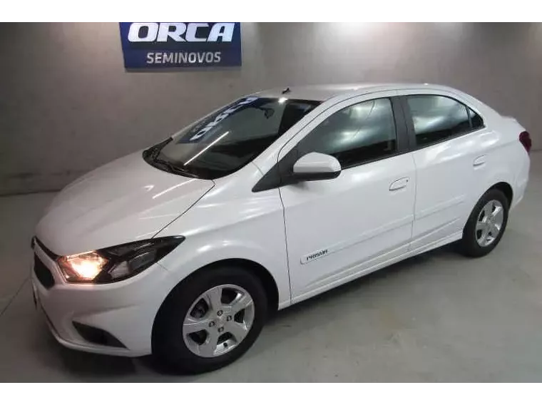 Chevrolet Prisma Branco 5