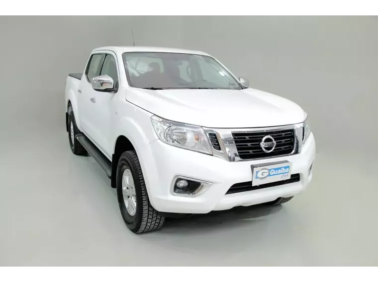 Nissan Frontier Branco 16