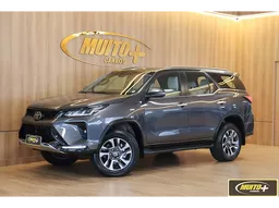 Toyota Hilux SW4