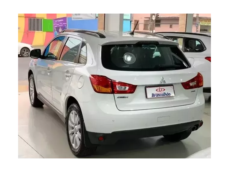 Mitsubishi ASX Branco 4