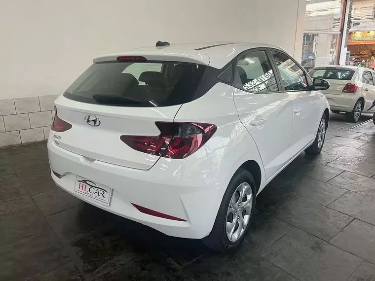 Hyundai HB20 Branco 13