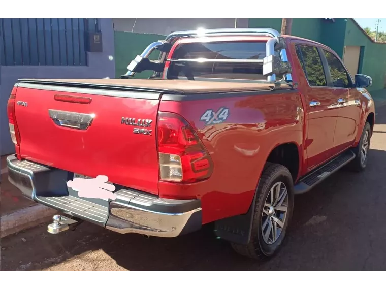 Toyota Hilux Vermelho 10