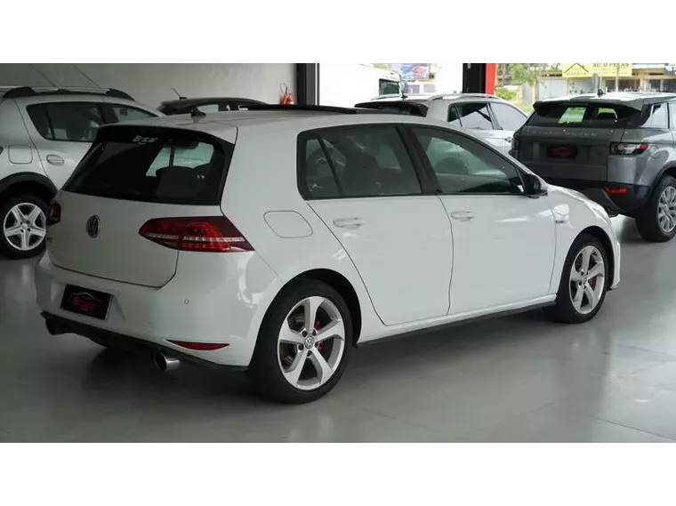 Volkswagen Golf Branco 2