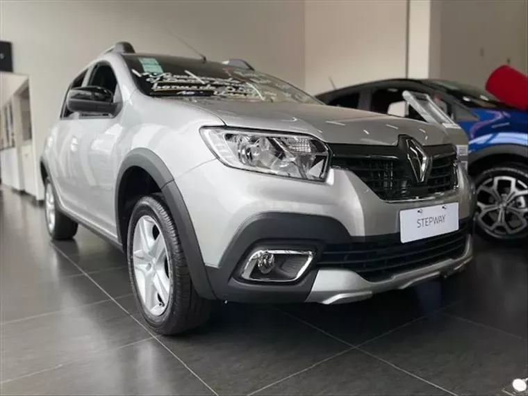 Renault Sandero Prata 6