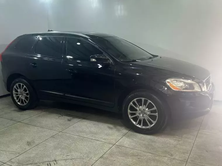 Volvo XC60 Preto 3