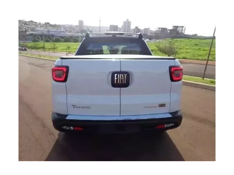 Fiat Toro Branco 5