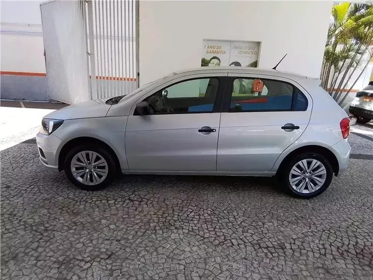 Volkswagen Gol Prata 5