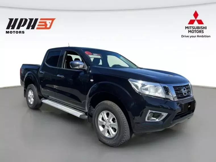 Nissan Frontier Preto 13