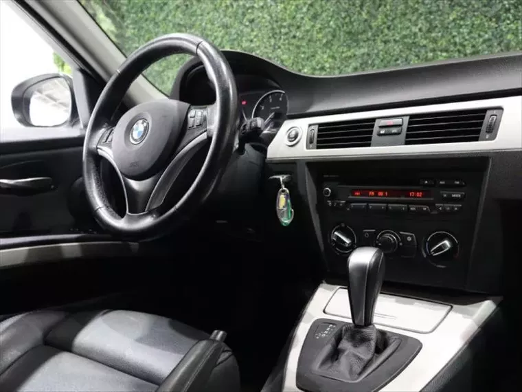 BMW 320i Prata 9