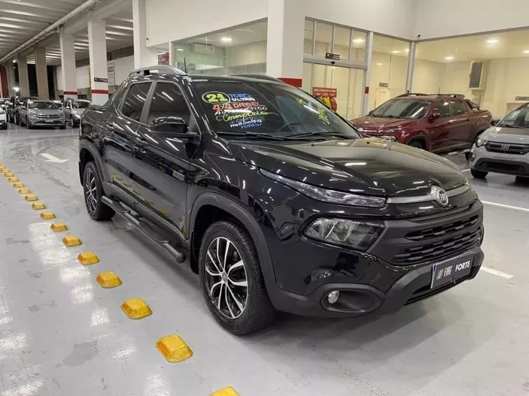 Fiat Toro Preto 6