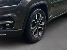 Jeep Commander