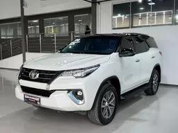 Toyota Hilux SW4