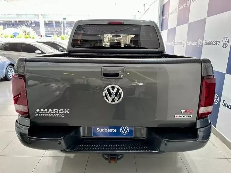 Volkswagen Amarok Cinza 6