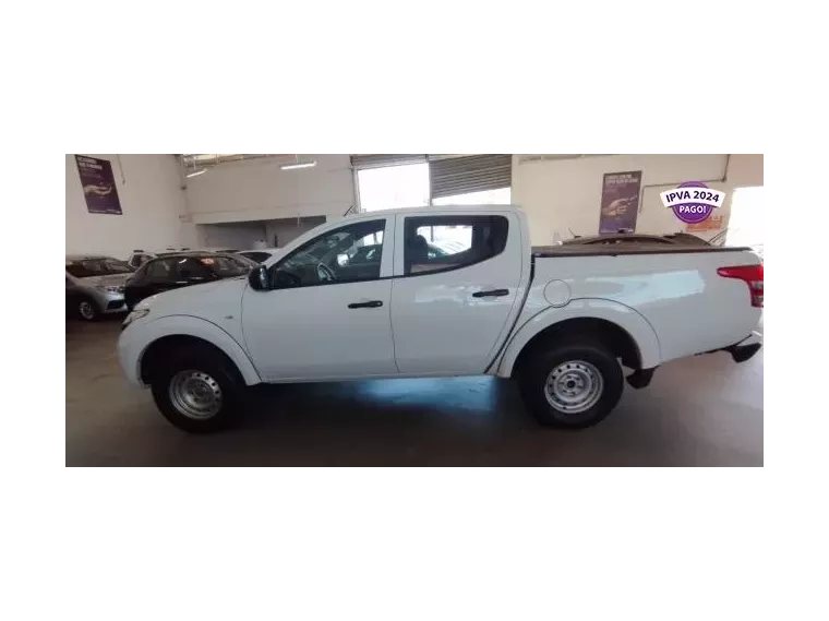 Mitsubishi L200 Branco 2