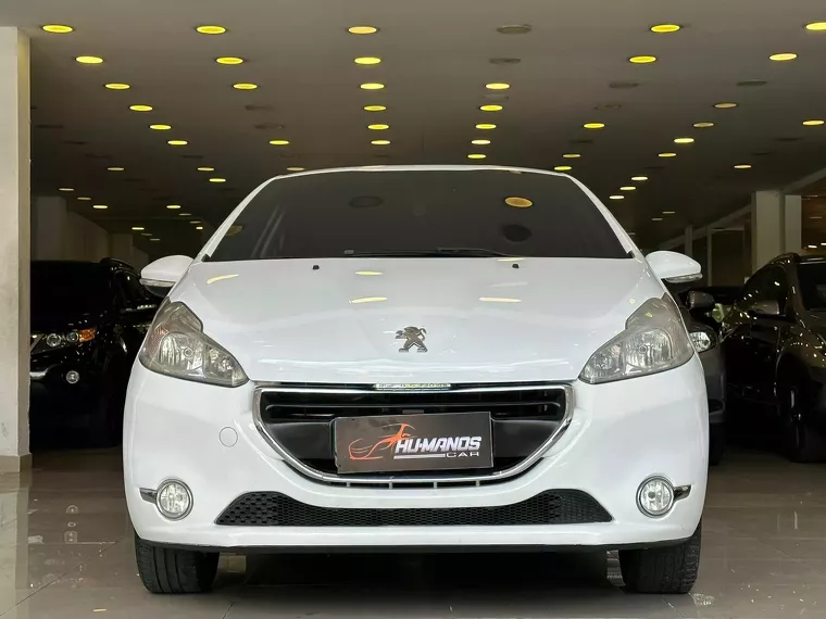 Peugeot 208 Branco 5