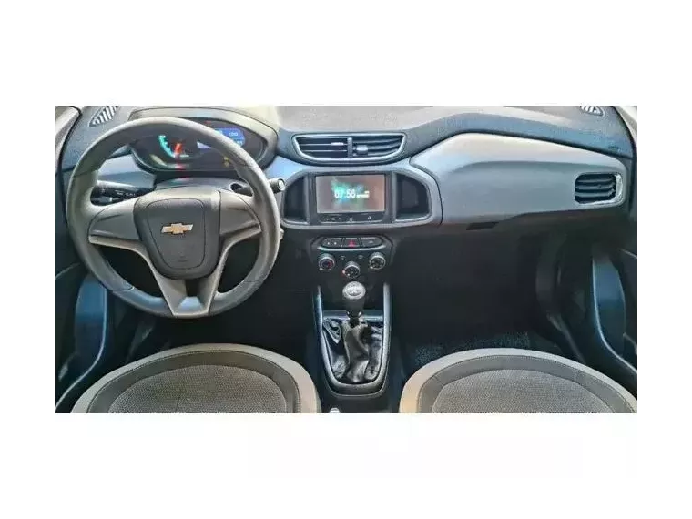 Chevrolet Prisma Cinza 4