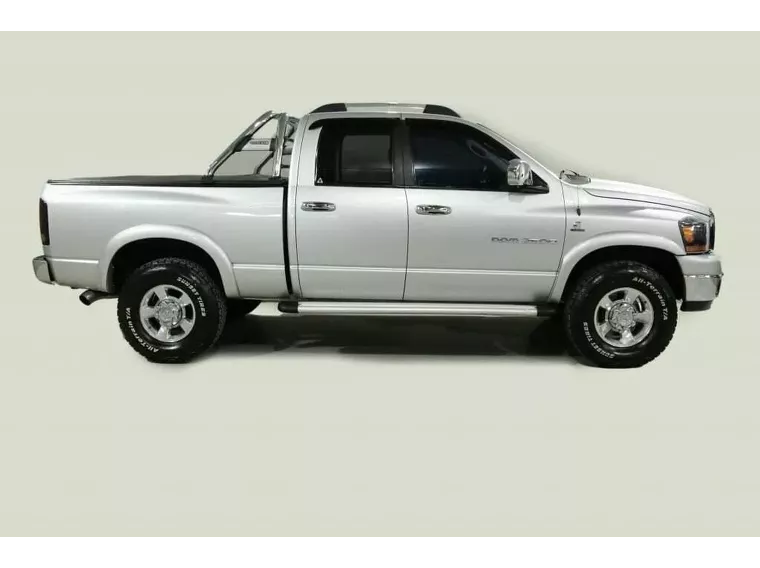 Dodge RAM Prata 14