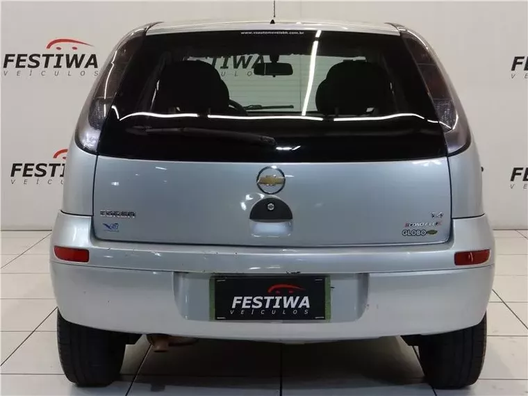 Chevrolet Corsa Prata 9