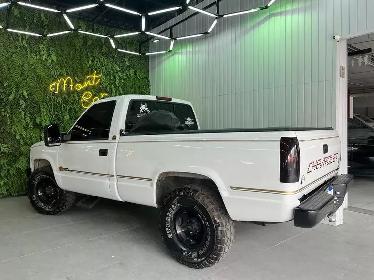 Chevrolet Silverado Branco 6