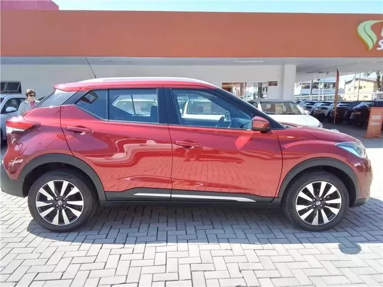 Nissan Kicks Vermelho 3