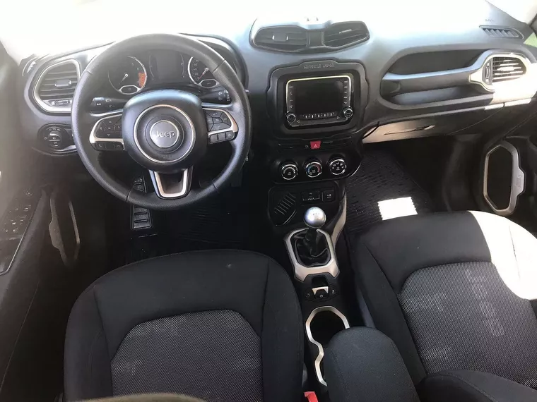 Jeep Renegade Prata 10