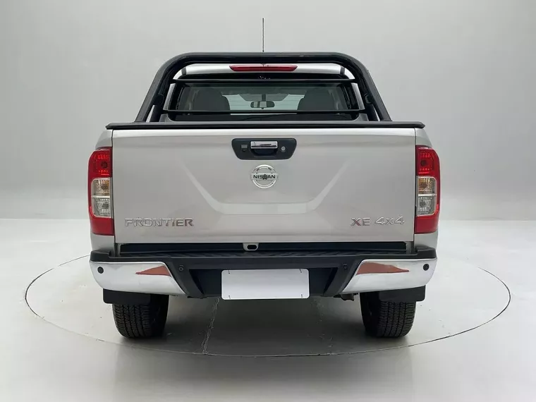 Nissan Frontier Prata 15