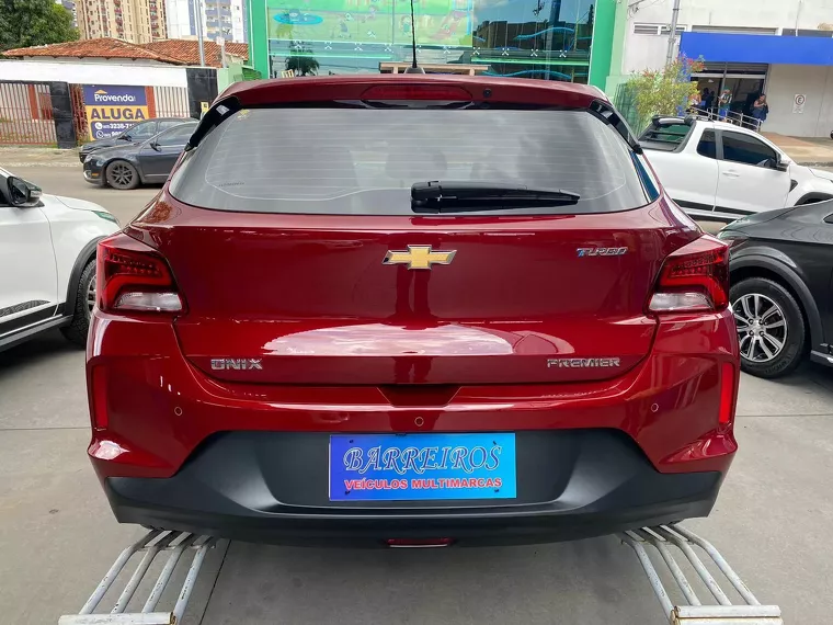 Chevrolet Onix Vermelho 9