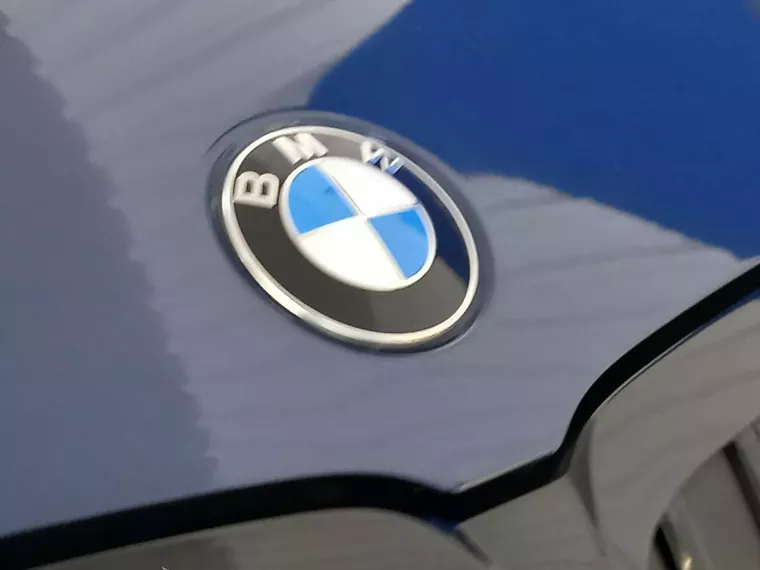 BMW 320i Azul 11