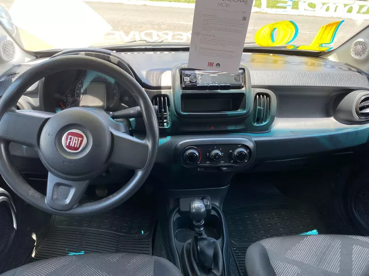 Fiat Mobi Prata 7