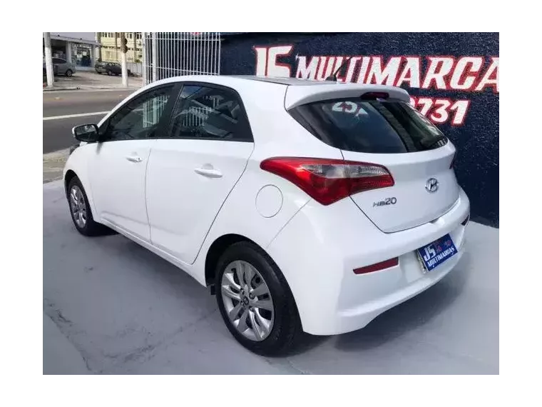 Hyundai HB20 Branco 8