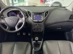 Hyundai HB20X