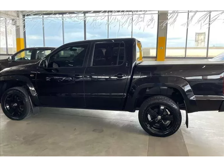 Volkswagen Amarok Preto 8