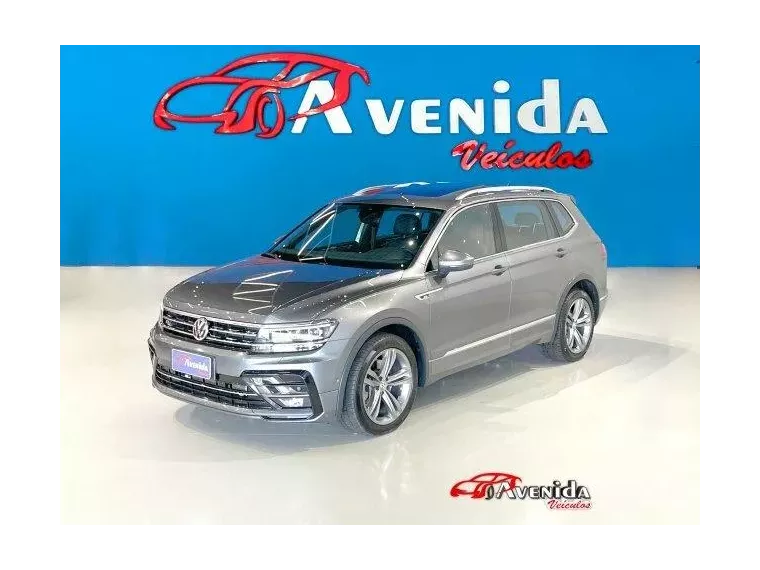 Volkswagen Tiguan Cinza 11