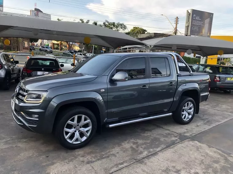 Volkswagen Amarok Cinza 12