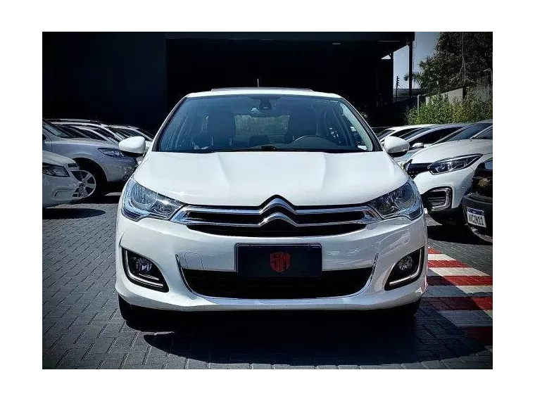 Citroën C4 Lounge Branco 3