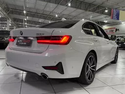 BMW 320i