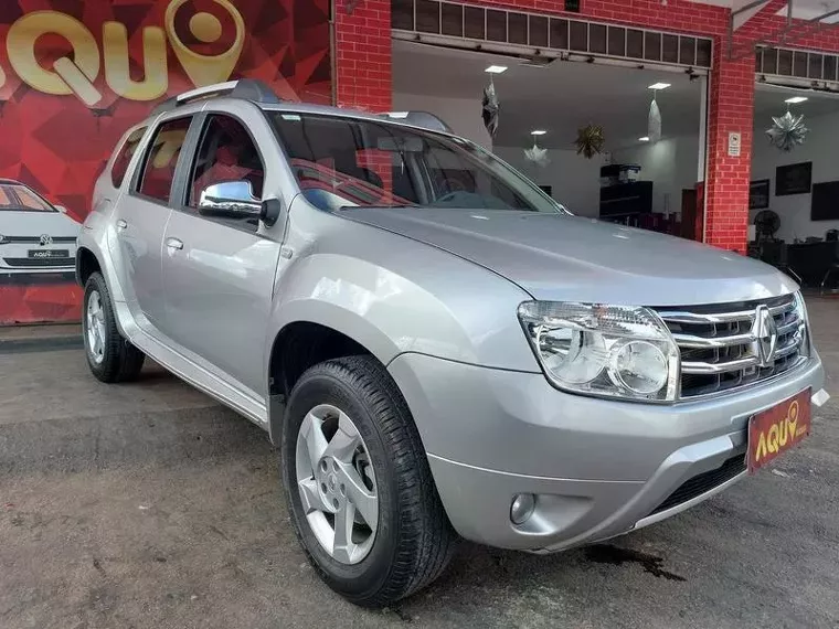 Renault Duster Prata 15