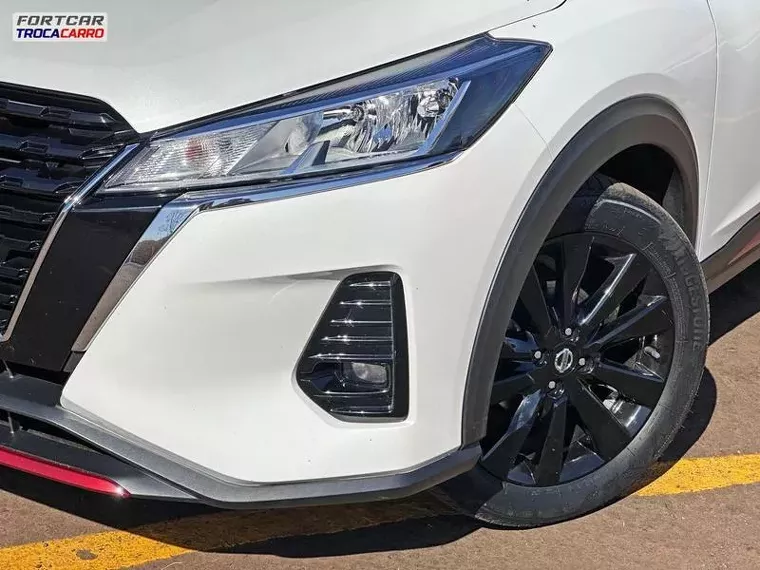 Nissan Kicks Branco 7