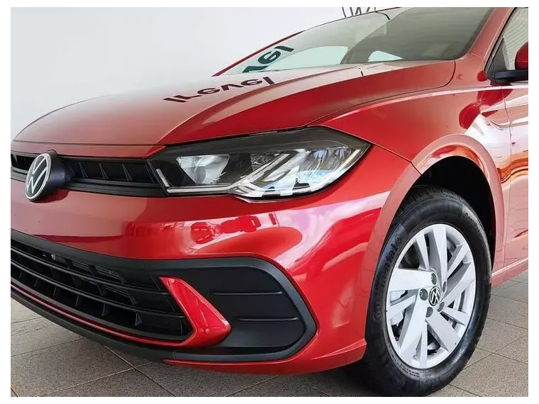 Volkswagen Polo Hatch Vermelho 4