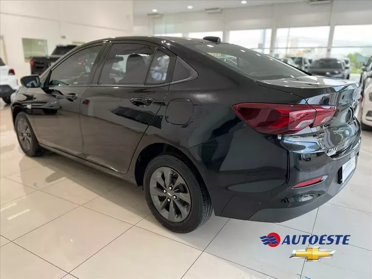 Chevrolet Onix Preto 2